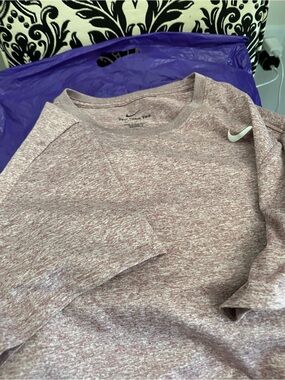 Nike Heathered Mauve Pink Dri-FIT Long Sleeve Top